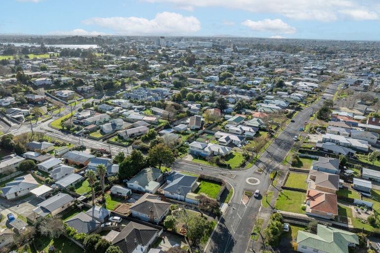 Photo of property in 62 Mount View Road, Melville, Hamilton, 3206