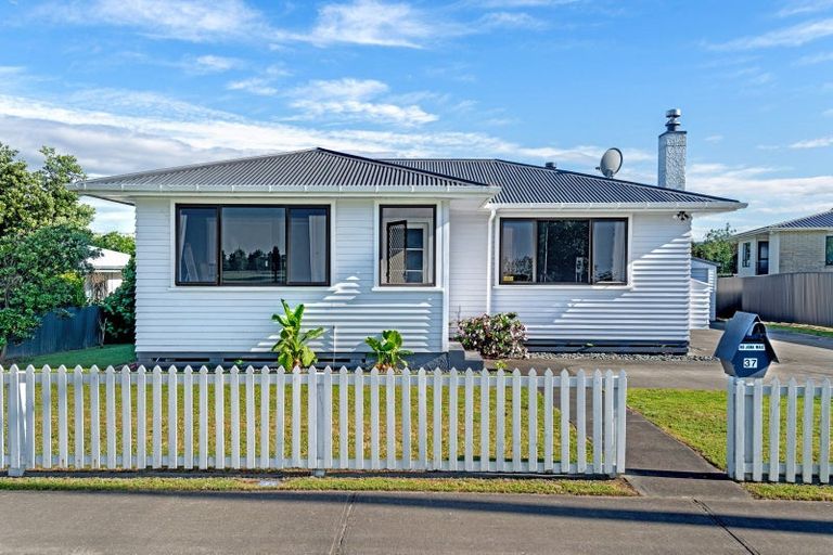 Photo of property in 37 Main Road, Makaraka, Gisborne, 4010