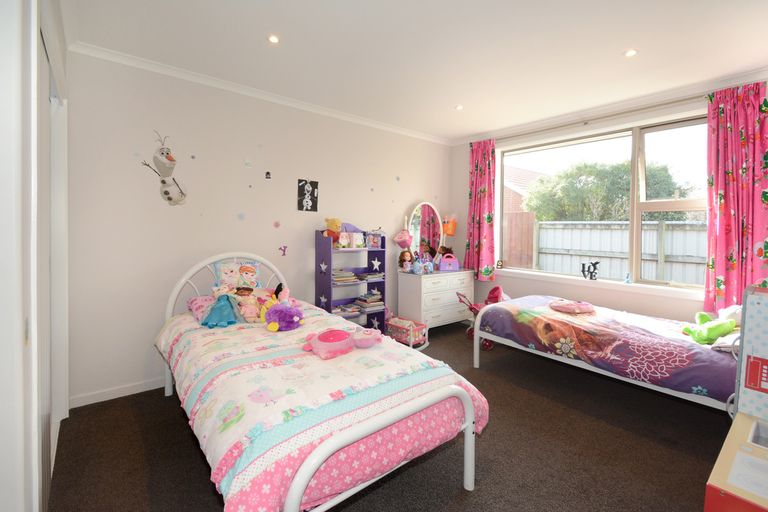 Photo of property in 18 William James Close, Mosgiel, 9024