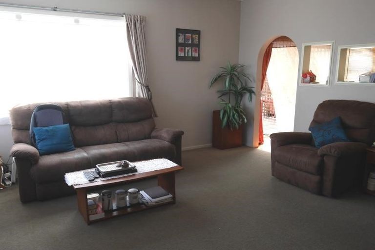 Photo of property in 51 Compton Crescent, Taita, Lower Hutt, 5011