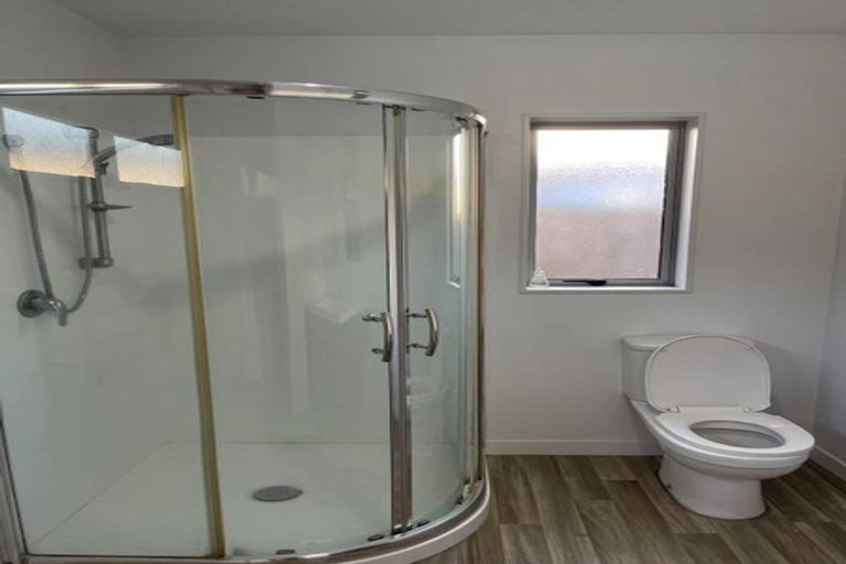 Photo of property in 163a Beach Haven Road, Beach Haven, Auckland, 0626