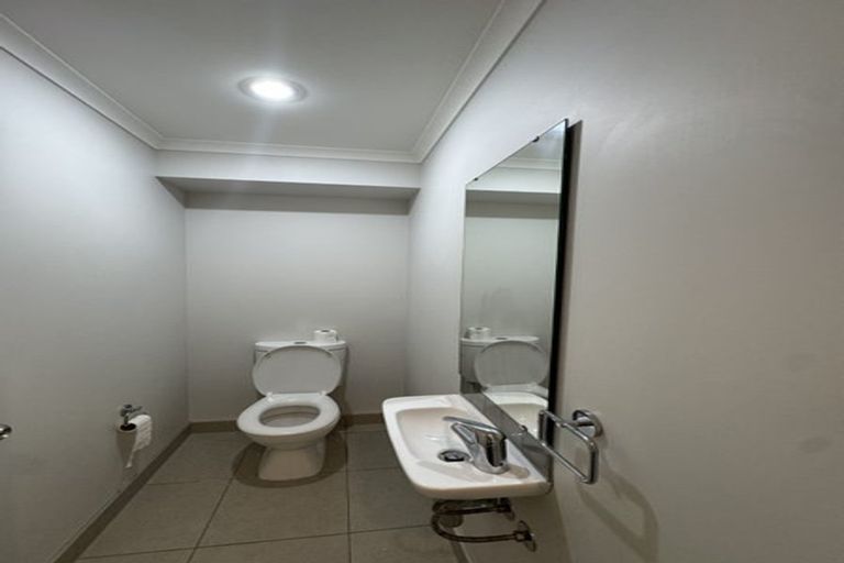 Photo of property in 70 Buckley Avenue, Hobsonville, Auckland, 0616