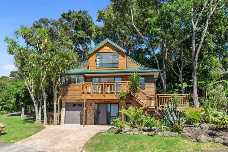 Photo of property in 47 Emlyn Place, Torbay, Auckland, 0630