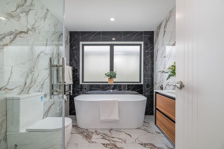 Photo of property in 36b Kaikoura Street, Maupuia, Wellington, 6022