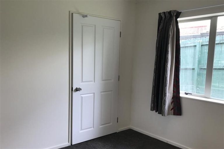 Photo of property in 24 Pitt Avenue, Clendon Park, Auckland, 2103