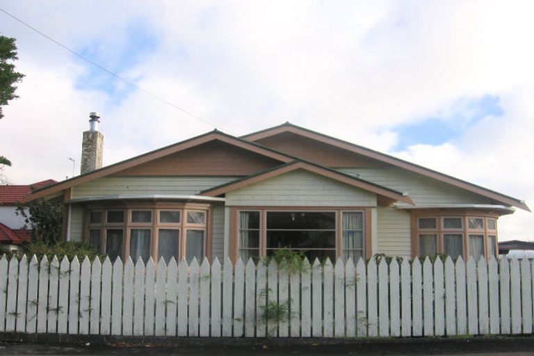 Photo of property in 68 Lyndhurst Street, Takaro, Palmerston North, 4412