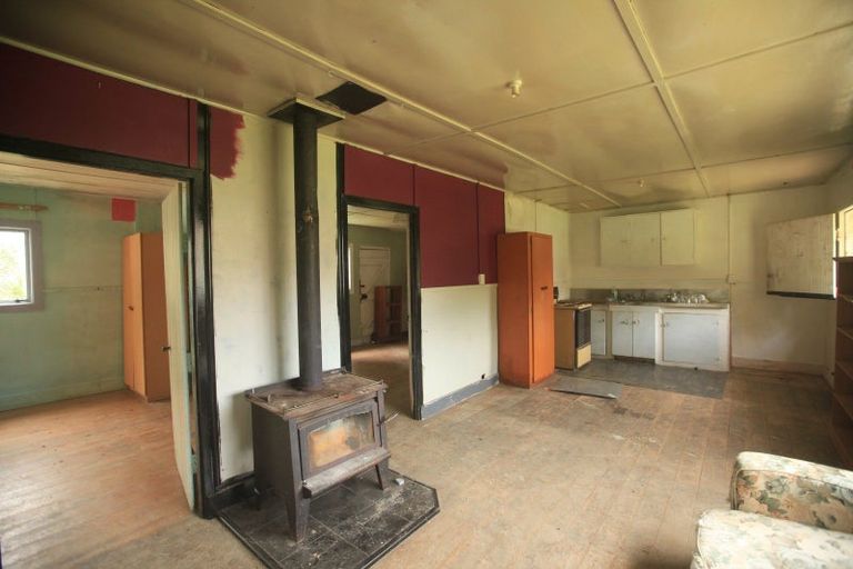 Photo of property in 1084 Kanakanaia Road, Whatatutu, Te Karaka, 4091