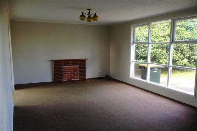 Photo of property in 8 Flat Bush Road, Otara, Auckland, 2023