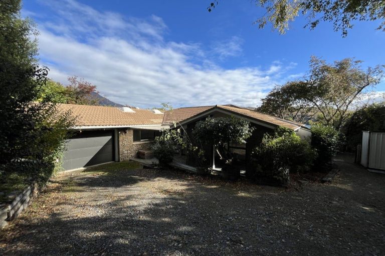 Photo of property in 101 Arrowtown-lake Hayes Road, Lake Hayes, Queenstown, 9371