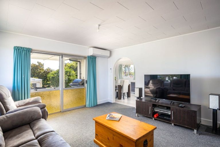 Photo of property in 49 Clifton Drive, Waitara, 4320