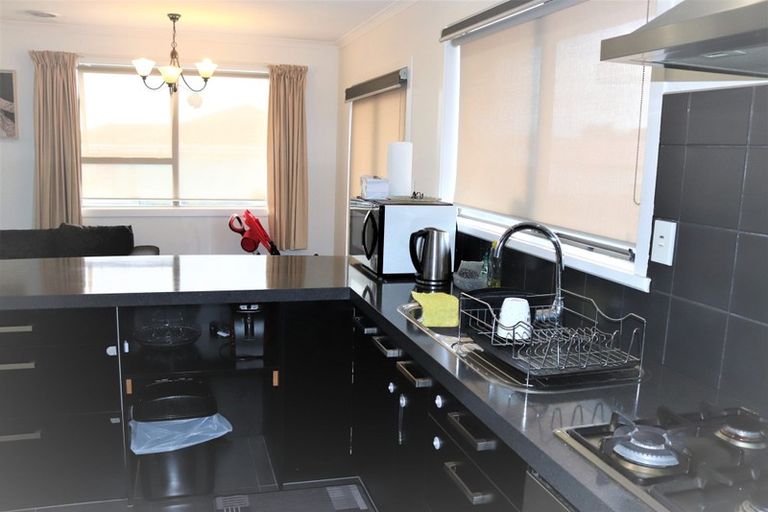 Photo of property in 34 Dissmeyer Drive, Clover Park, Auckland, 2019