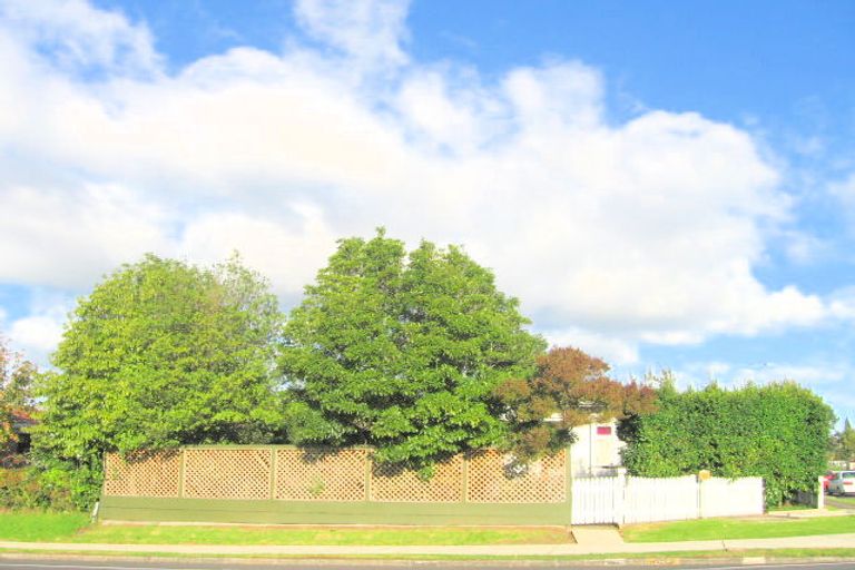 Photo of property in 2/273 Shirley Road, Papatoetoe, Auckland, 2025