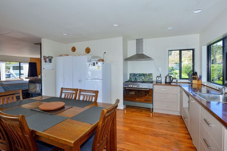 Photo of property in 9 Bill Nolan Place, Mahia, 4198