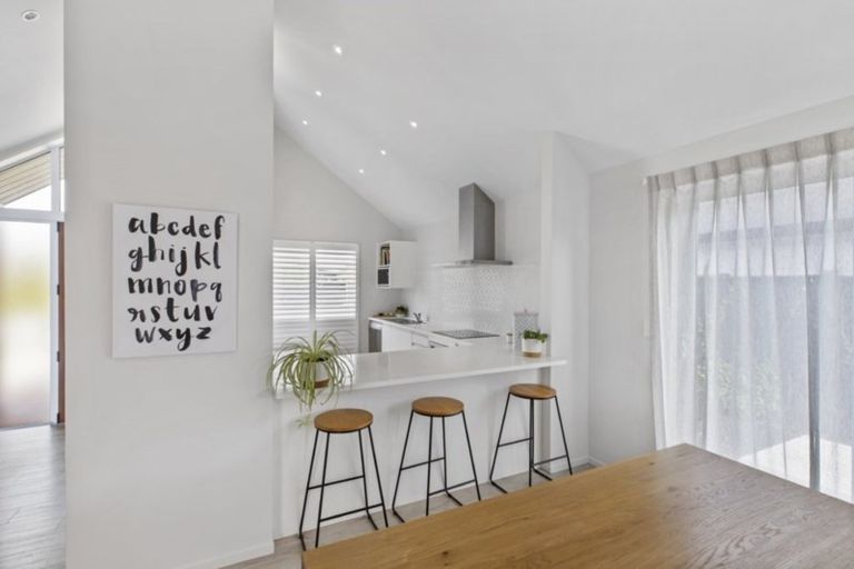 Photo of property in 9 Parachute Crescent, Papakura, 2110