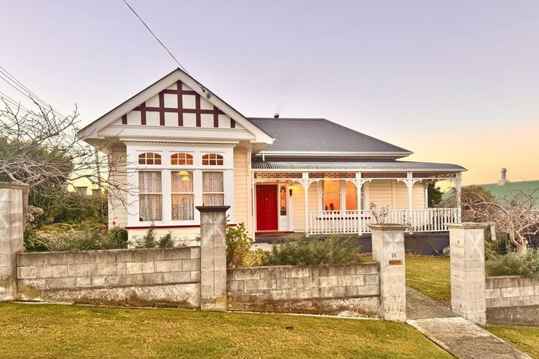 Photo of property in 18 Wansbeck Street, South Hill, Oamaru, 9400