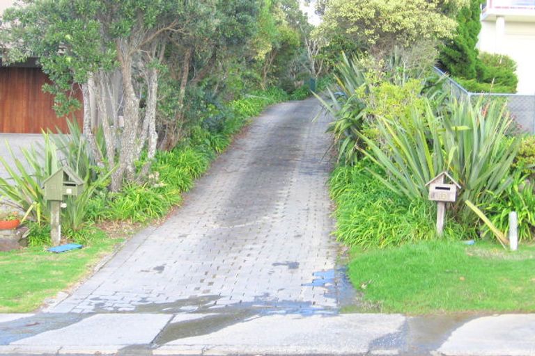 Photo of property in 19 Durness Place, Red Beach, 0932