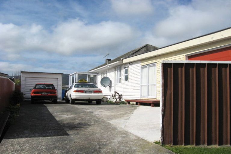 Photo of property in 6 Rata Street, Wainuiomata, Lower Hutt, 5014