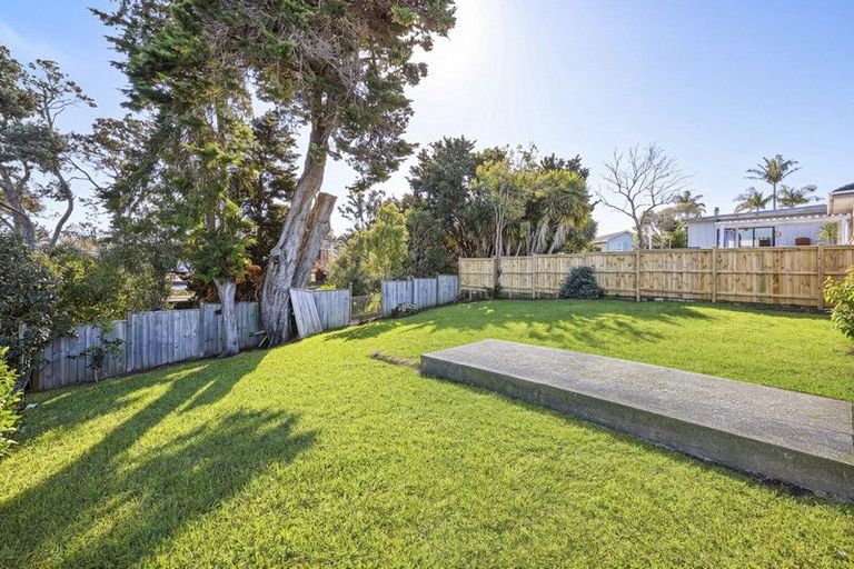 Photo of property in 38 Angelo Avenue, Howick, Auckland, 2014