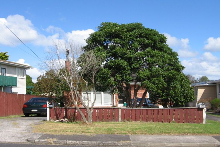 Photo of property in 2/34 Strid Road, Te Atatu South, Auckland, 0610