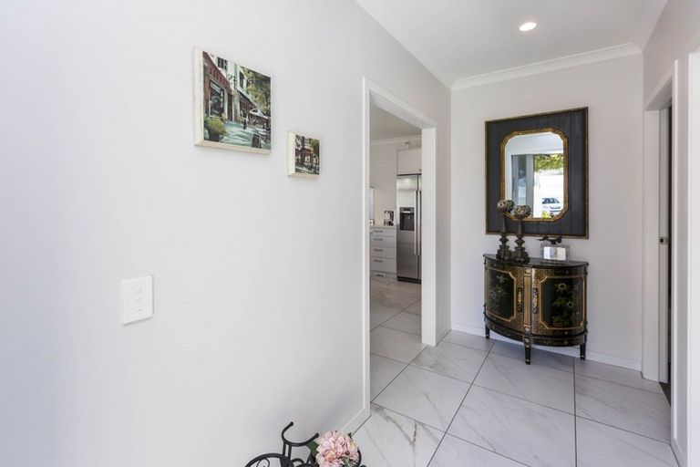 Photo of property in 11 Vernon Grove, Brown Owl, Upper Hutt, 5018