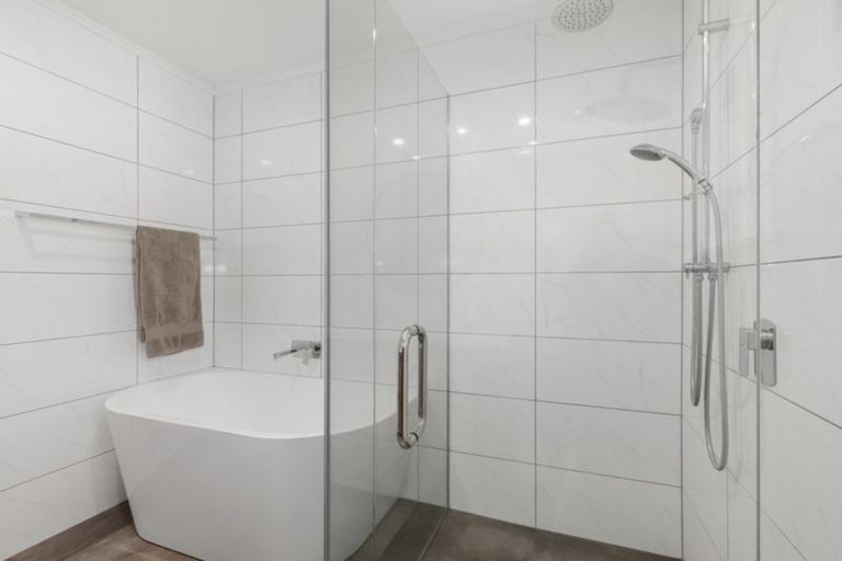 Photo of property in 35 Pharazyn Street, Melling, Lower Hutt, 5010