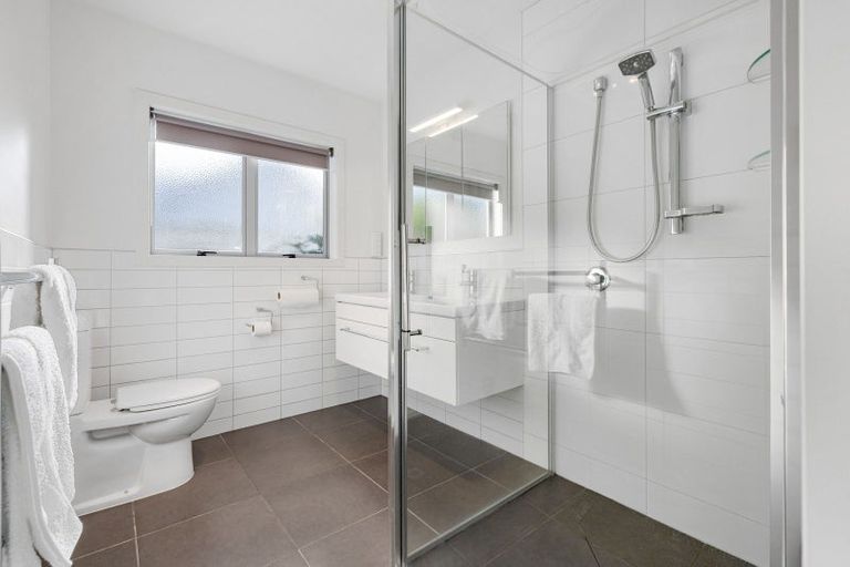 Photo of property in 2 Lamia Grove, Papamoa Beach, Papamoa, 3118