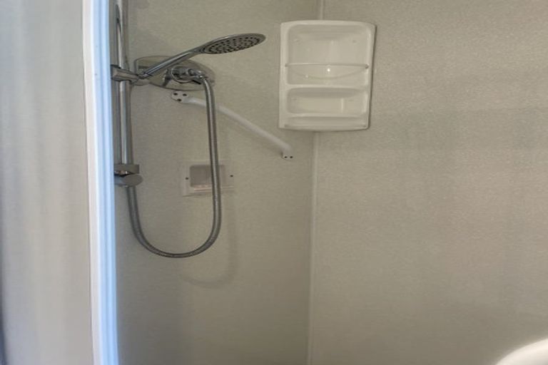 Photo of property in 31 Arkles Strand, Arkles Bay, Whangaparaoa, 0932