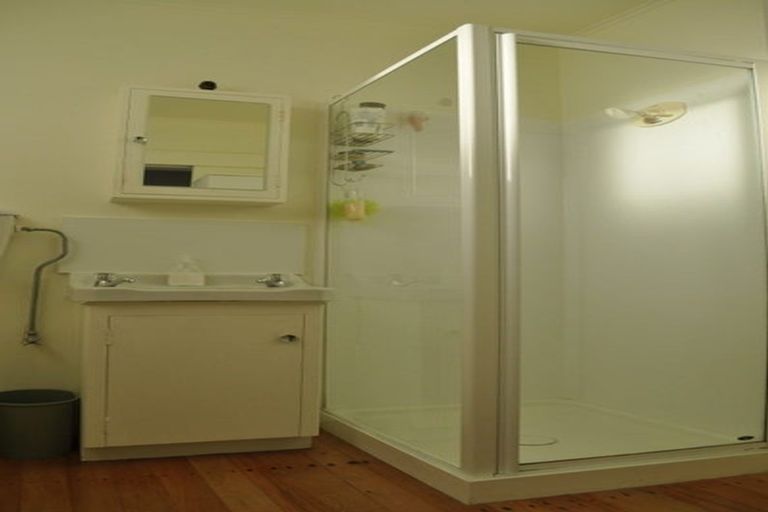 Photo of property in 4/16 Rolleston Street, Mount Cook, Wellington, 6021