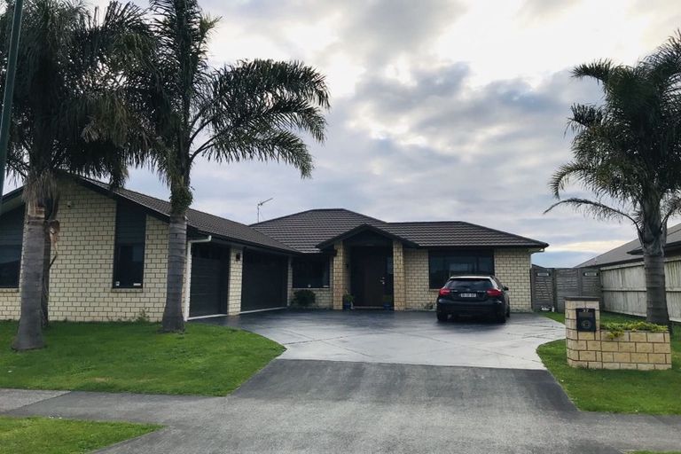 Photo of property in 37 Piwakawaka Court, Rototuna North, Hamilton, 3210
