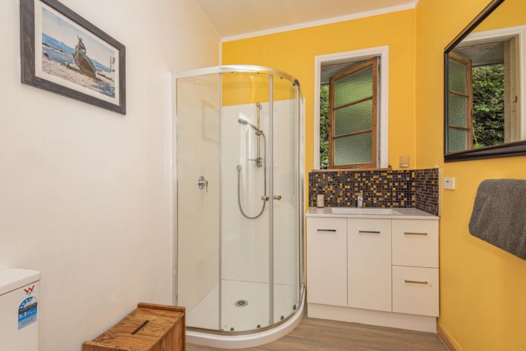 Photo of property in 69 Hatea Drive, Regent, Whangarei, 0112