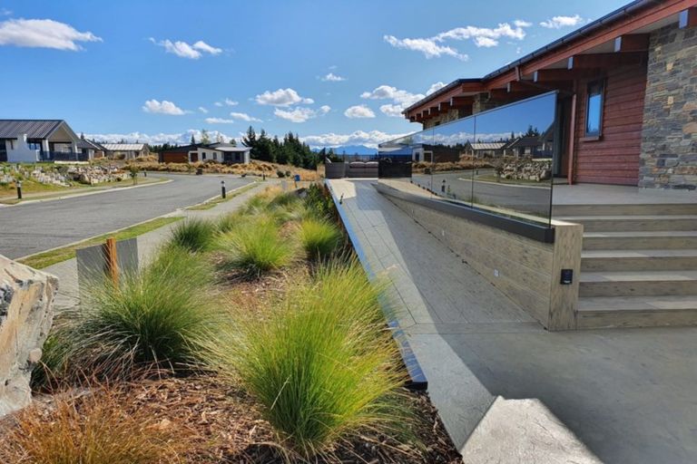 Photo of property in 16 Mistake Drive, Lake Tekapo, 7999