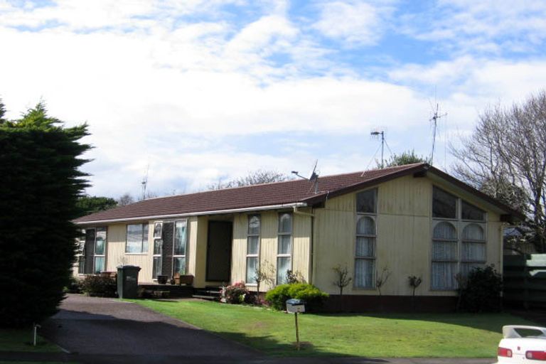 Photo of property in 3 Escort Grove, Awapuni, Palmerston North, 4412