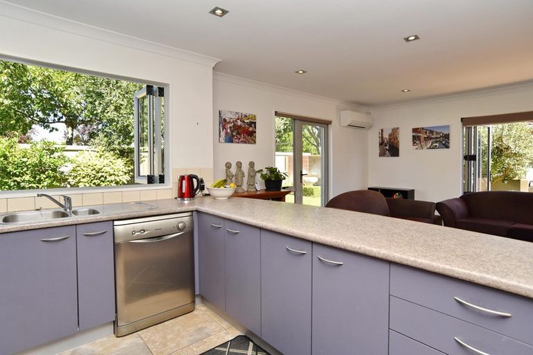 Photo of property in 42 Saint James Avenue, Papanui, Christchurch, 8053