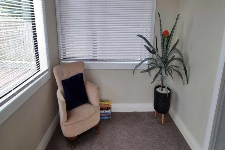 Photo of property in 86 Beach Road, Waihi Beach, 3611