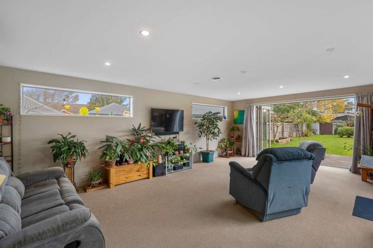Photo of property in 87a Saint Johns Street, Woolston, Christchurch, 8062