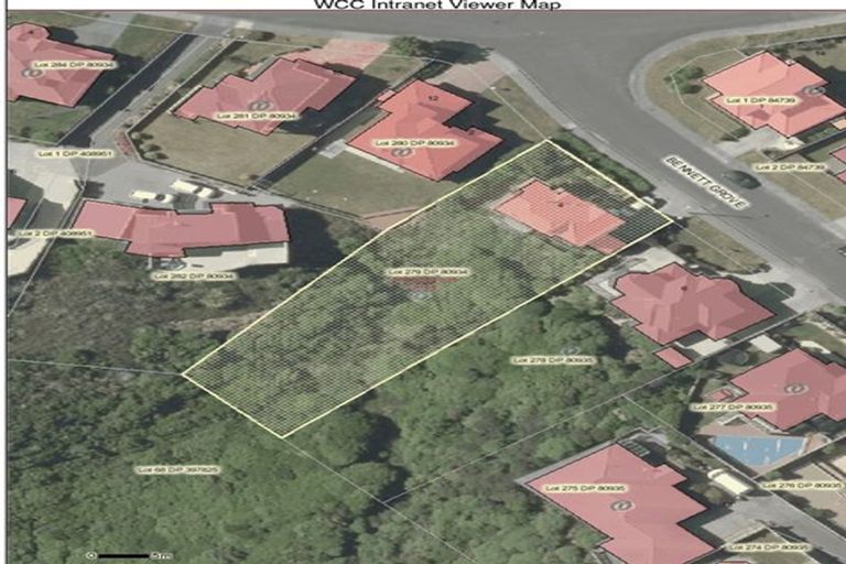 Photo of property in 4 Bennett Grove, Newlands, Wellington, 6037