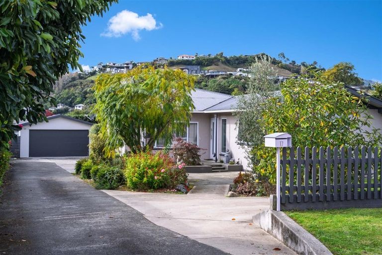 Photo of property in 17 Maitland Avenue, Stoke, Nelson, 7011