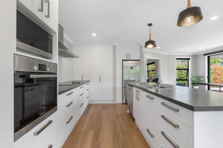 Photo of property in 2 Kahu Close, Kaiteriteri, Motueka, 7197