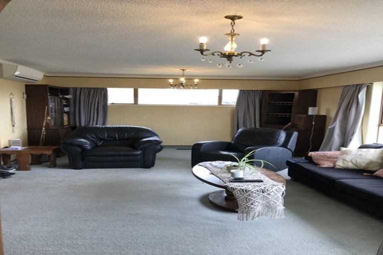 Photo of property in 9 Gilbass Avenue, Hamilton Lake, Hamilton, 3204