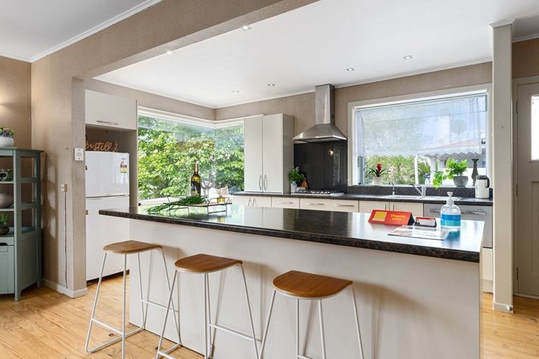 Photo of property in 17 Morris Road, Hillcrest, Hamilton, 3216