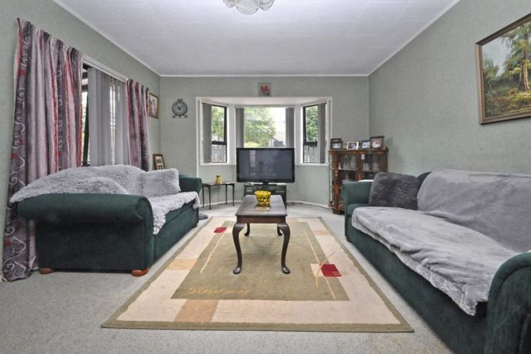 Photo of property in 4 Southview Place, Wattle Downs, Auckland, 2102