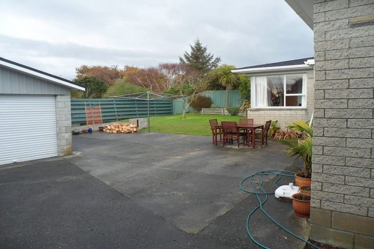 Photo of property in 120 Alexander Road, Raumati Beach, Paraparaumu, 5032
