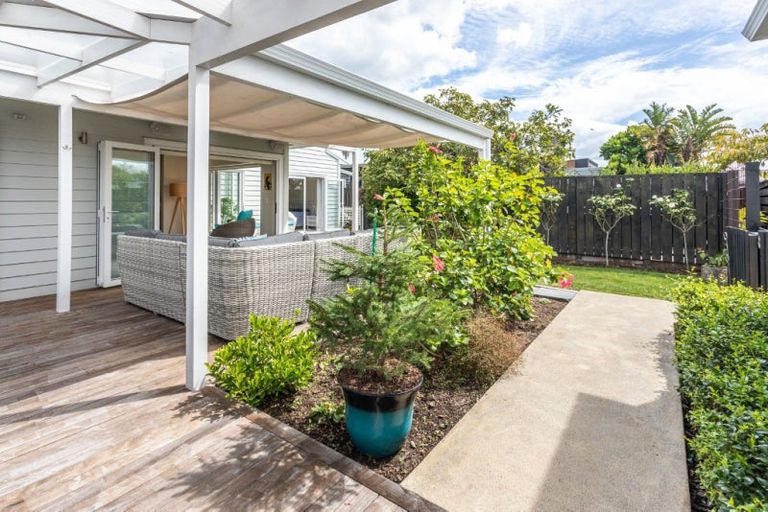 Photo of property in 107 Riverview Road, Whangamata, 3620