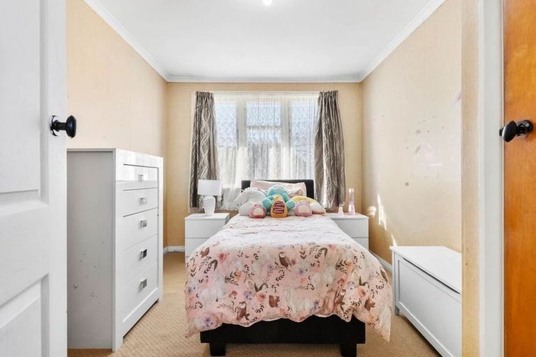 Photo of property in 35 Waipapa Crescent, Otara, Auckland, 2023