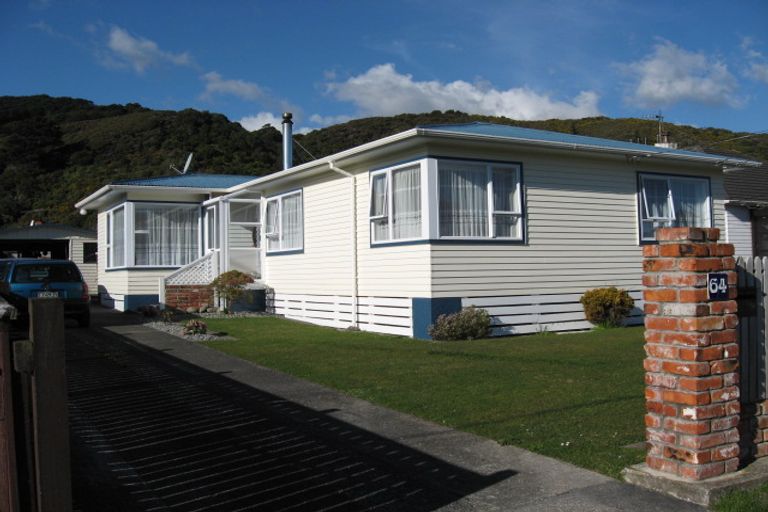 Photo of property in 64 Bull Avenue, Wainuiomata, Lower Hutt, 5014
