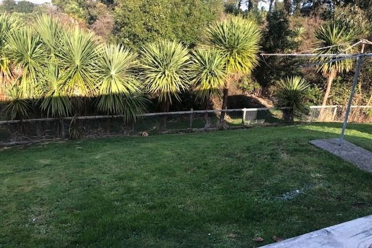 Photo of property in 2/28 Homedale Street, Pukehangi, Rotorua, 3015