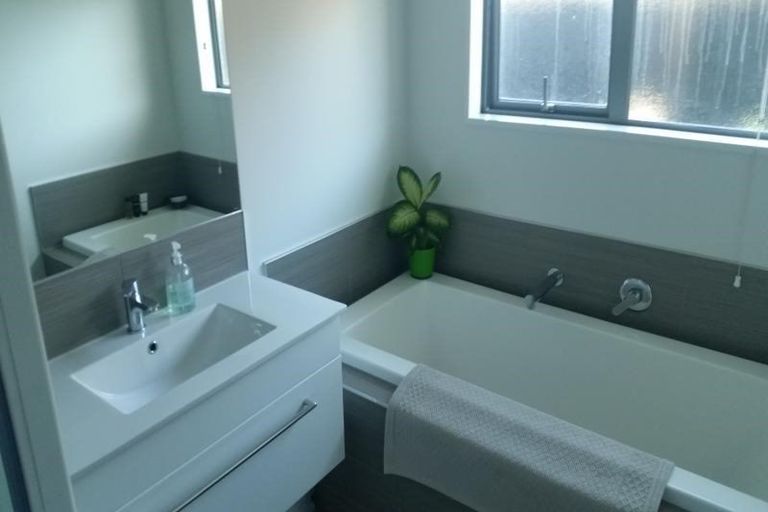 Photo of property in 12 Te Aika Street, Marshland, Christchurch, 8083