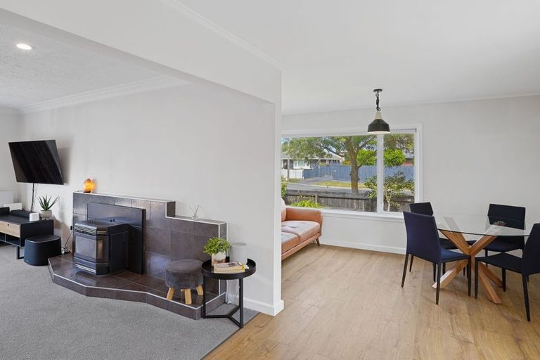 Photo of property in 45 Emlyn Place, Avondale, Christchurch, 8061