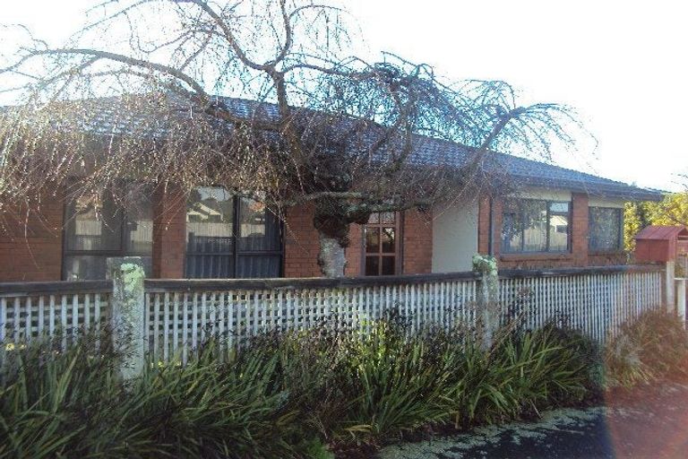 Photo of property in 114 Sandwich Road, St Andrews, Hamilton, 3200