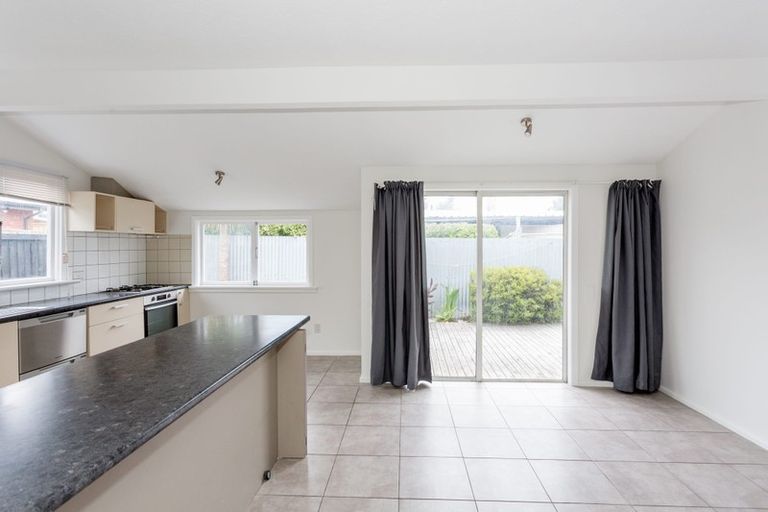 Photo of property in 28 Meadow Street, Papanui, Christchurch, 8052